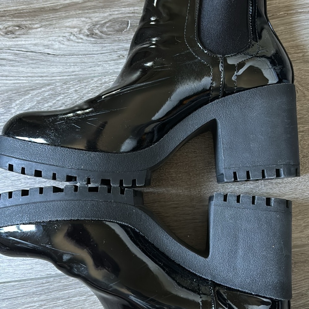 Fall boots - Picture 3 of 4
